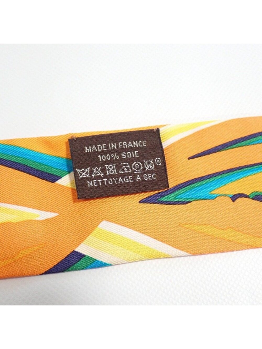Hermes Scarf Orange - Picture 7 of 10